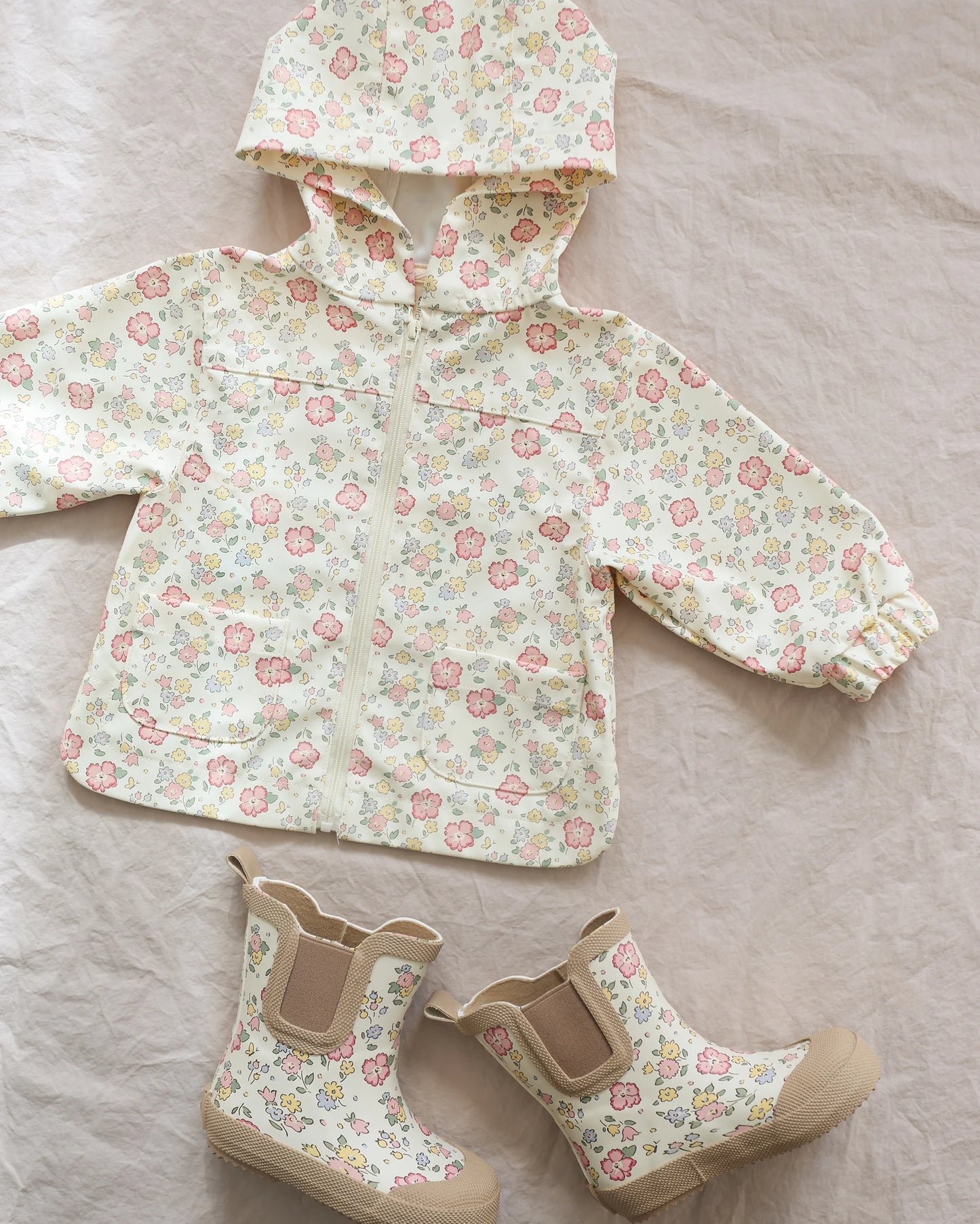 Quincy Mae | Regenlaarsjes | Bloemen