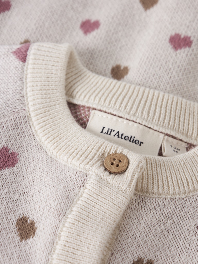 Lil' Atelier | Saran Gebreid Babyvest Hartjes | Turtledove