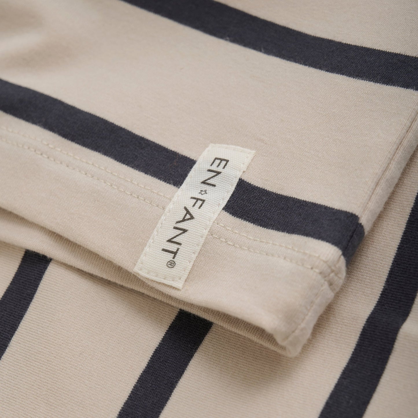 En Fant | Longsleeve T-shirt | Ebony - 5713438445682