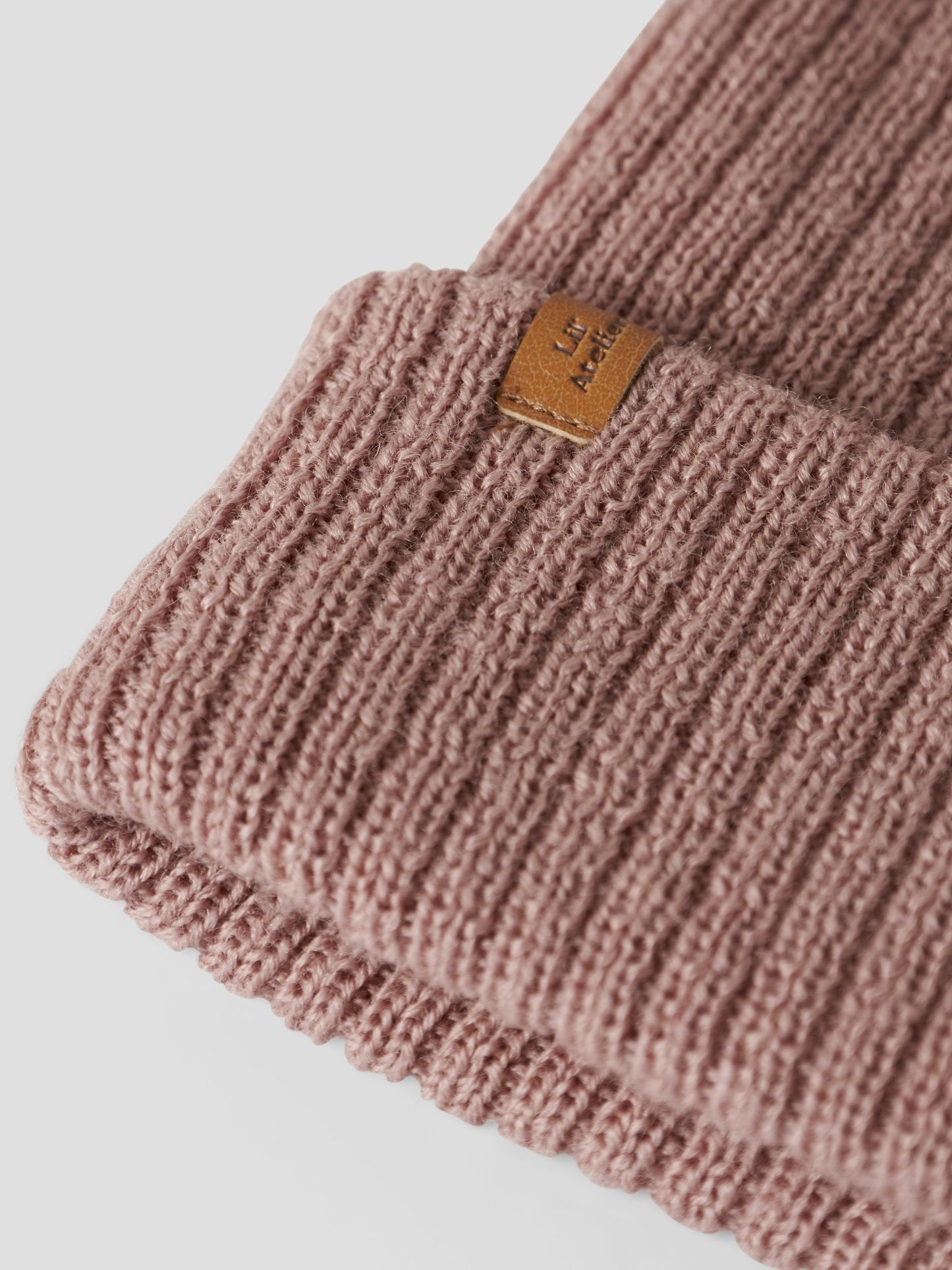 Lil' Atelier | Nanson Gebreide Muts | Misty Rose - 5715825218558