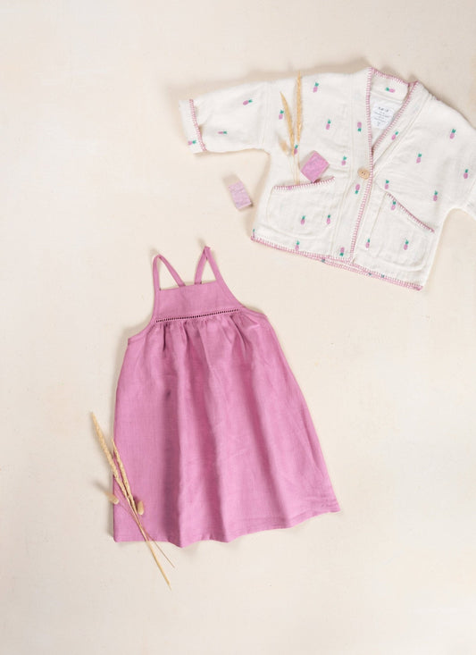 Play Up | Linnen Jurk Spaghettimouw | Sculpture -