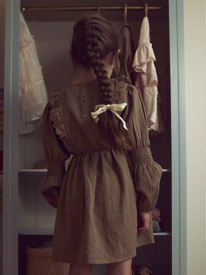 Lil' Atelier | Rosita Liu Jurk | Sepia Tint