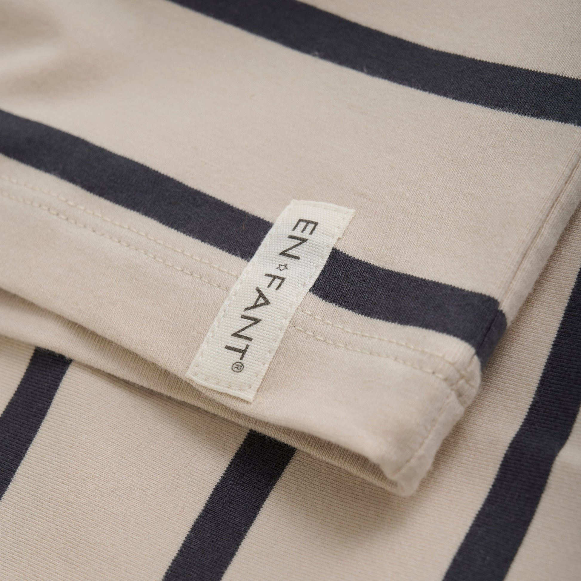 En Fant | Longsleeve T-shirt | Ebony - 5713438445682