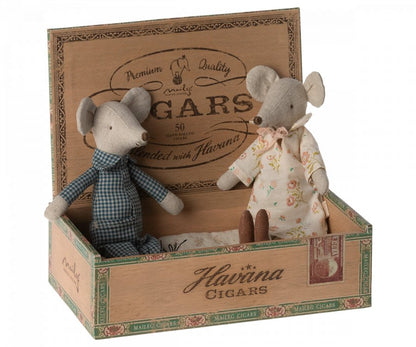 Maileg | Grandma & Grandpa Mice In Cigarbox - 