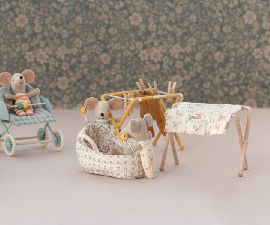 Maileg | Nursery Table | Baby Mouse | Rose - 